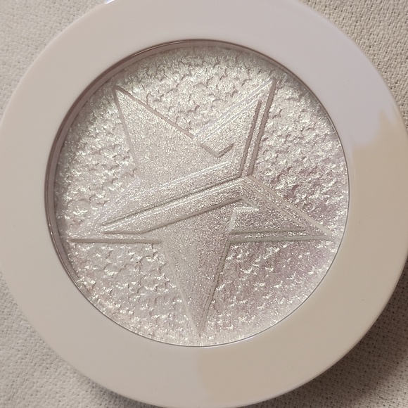 NIB Extreme Frost Highlighting Powder by Jeffree Star - Picture 11 of 16